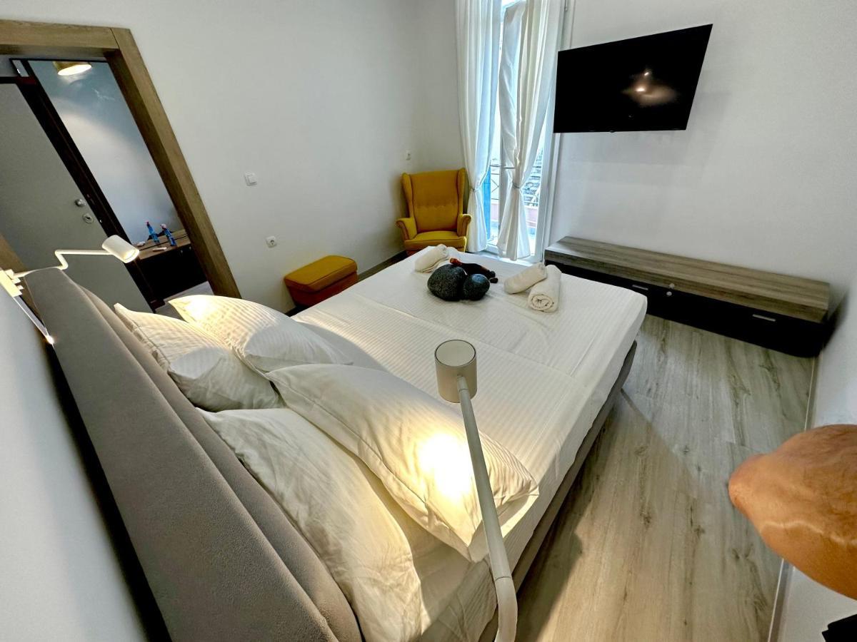 Travelers Luxury Suites, Studios & Apartments Corfu  Экстерьер фото