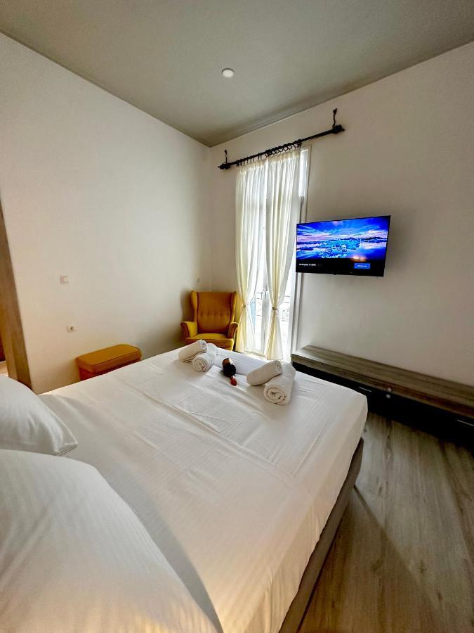 Travelers Luxury Suites, Studios & Apartments Corfu  Экстерьер фото