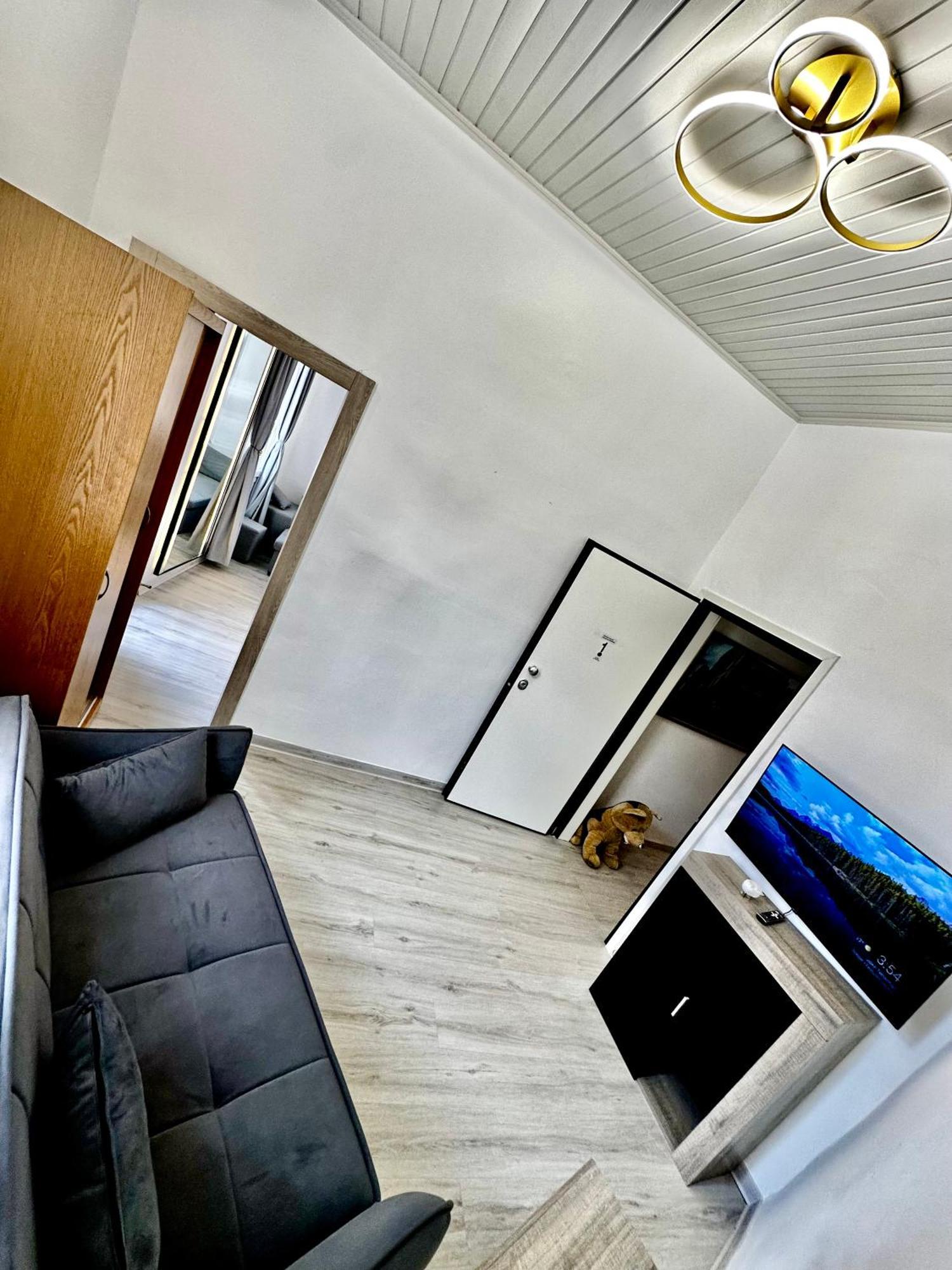 Travelers Luxury Suites, Studios & Apartments Corfu  Экстерьер фото
