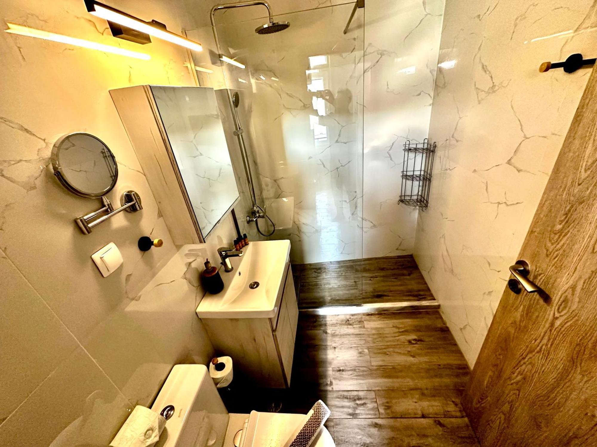 Travelers Luxury Suites, Studios & Apartments Corfu  Экстерьер фото