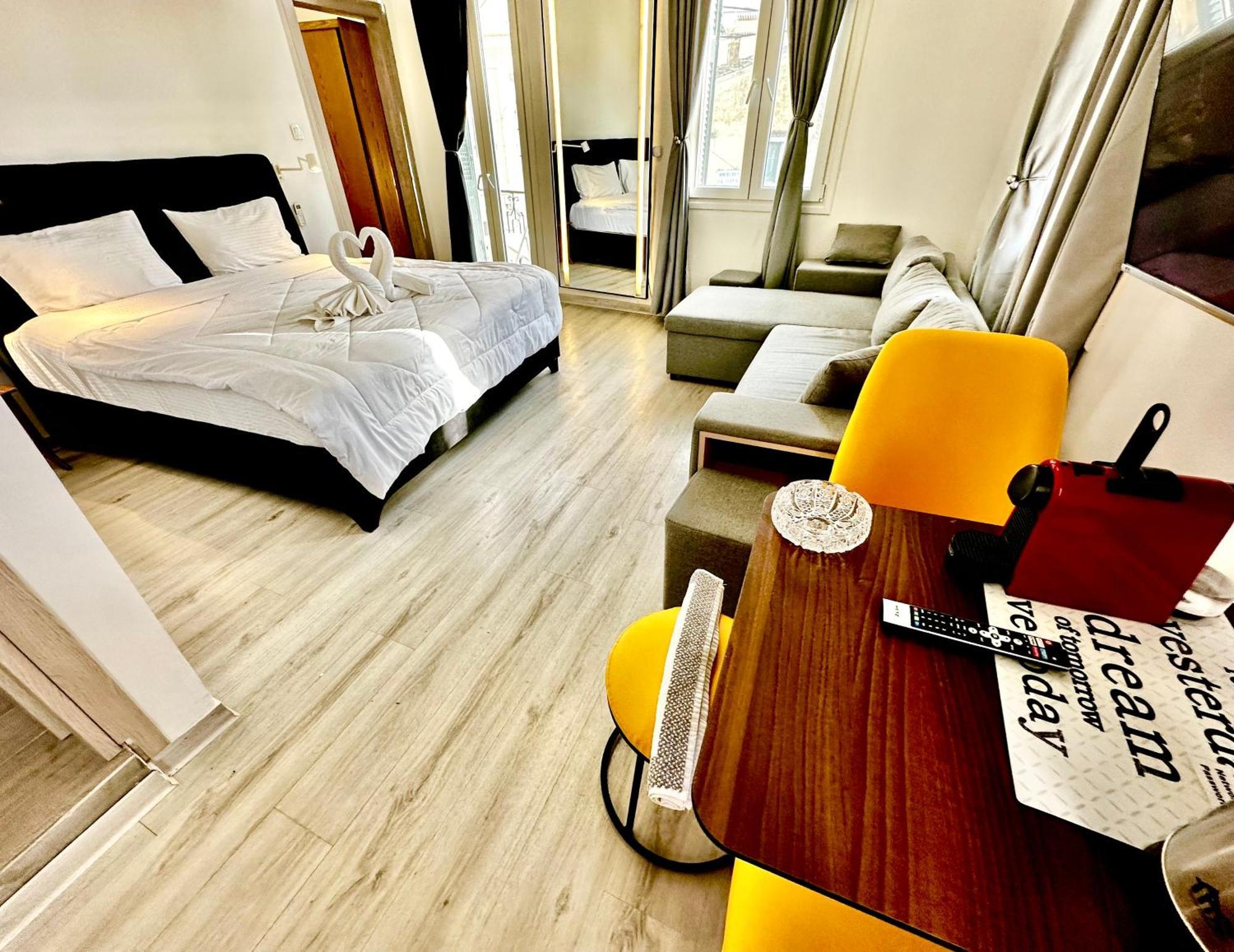 Travelers Luxury Suites, Studios & Apartments Corfu  Экстерьер фото
