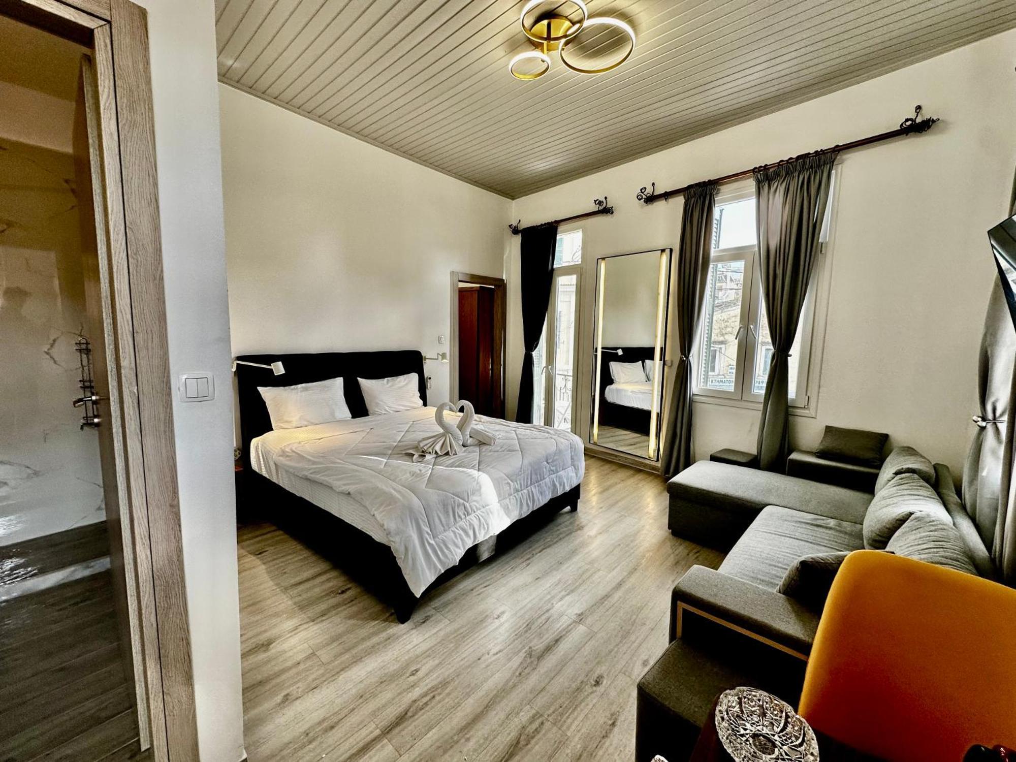 Travelers Luxury Suites, Studios & Apartments Corfu  Экстерьер фото