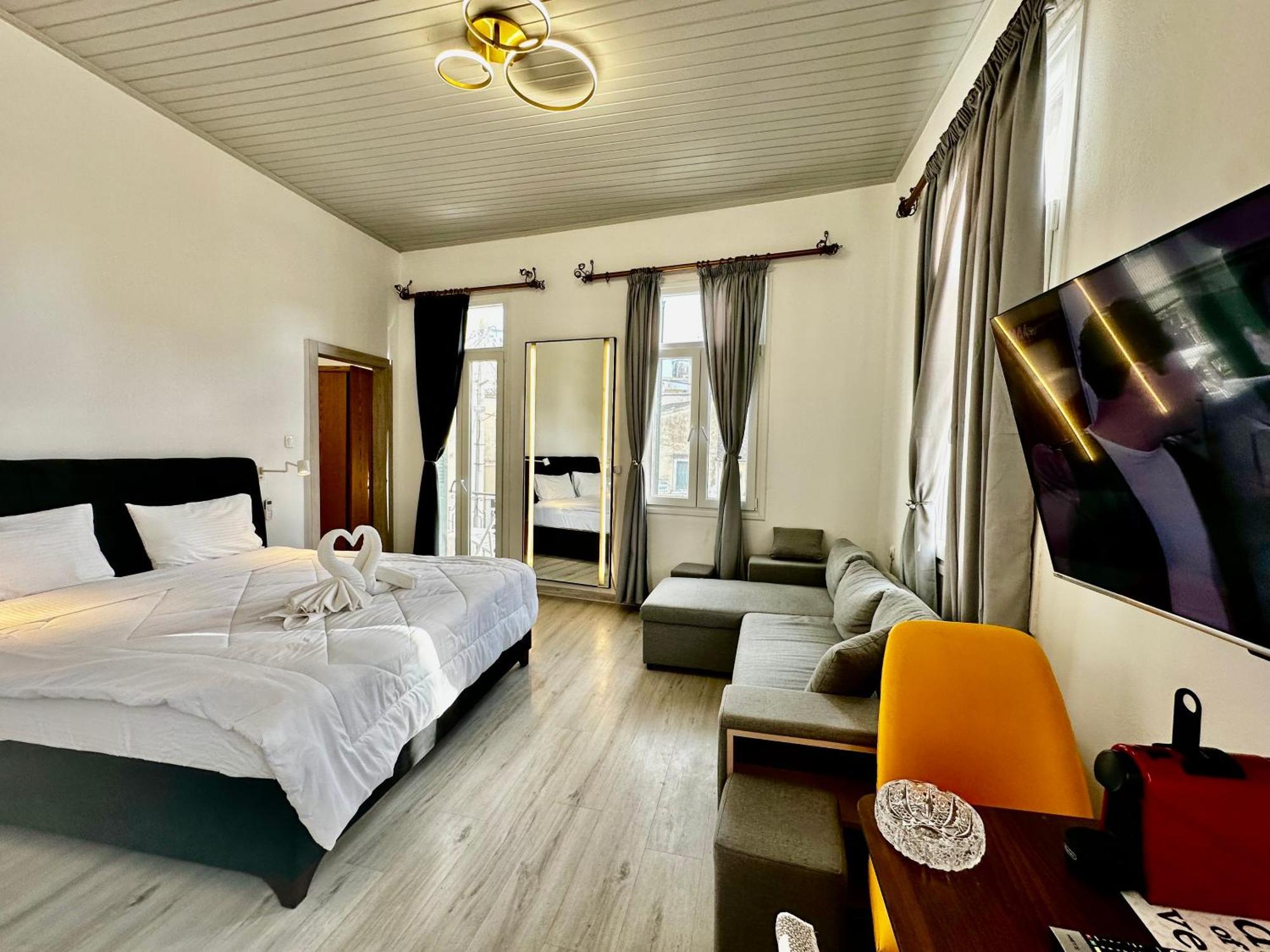 Travelers Luxury Suites, Studios & Apartments Corfu  Экстерьер фото